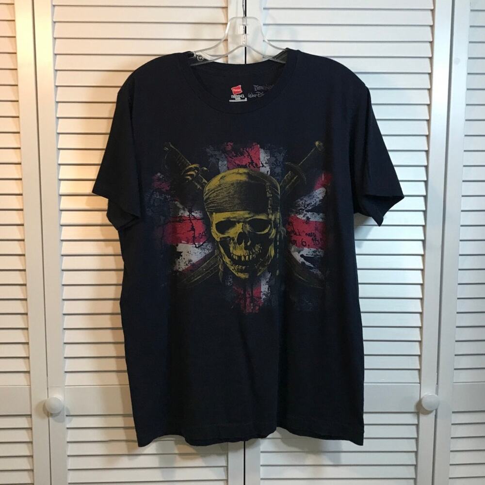 Hanes Y2K Disney Pirates of the Caribbean Graphic Nano T-shirt L